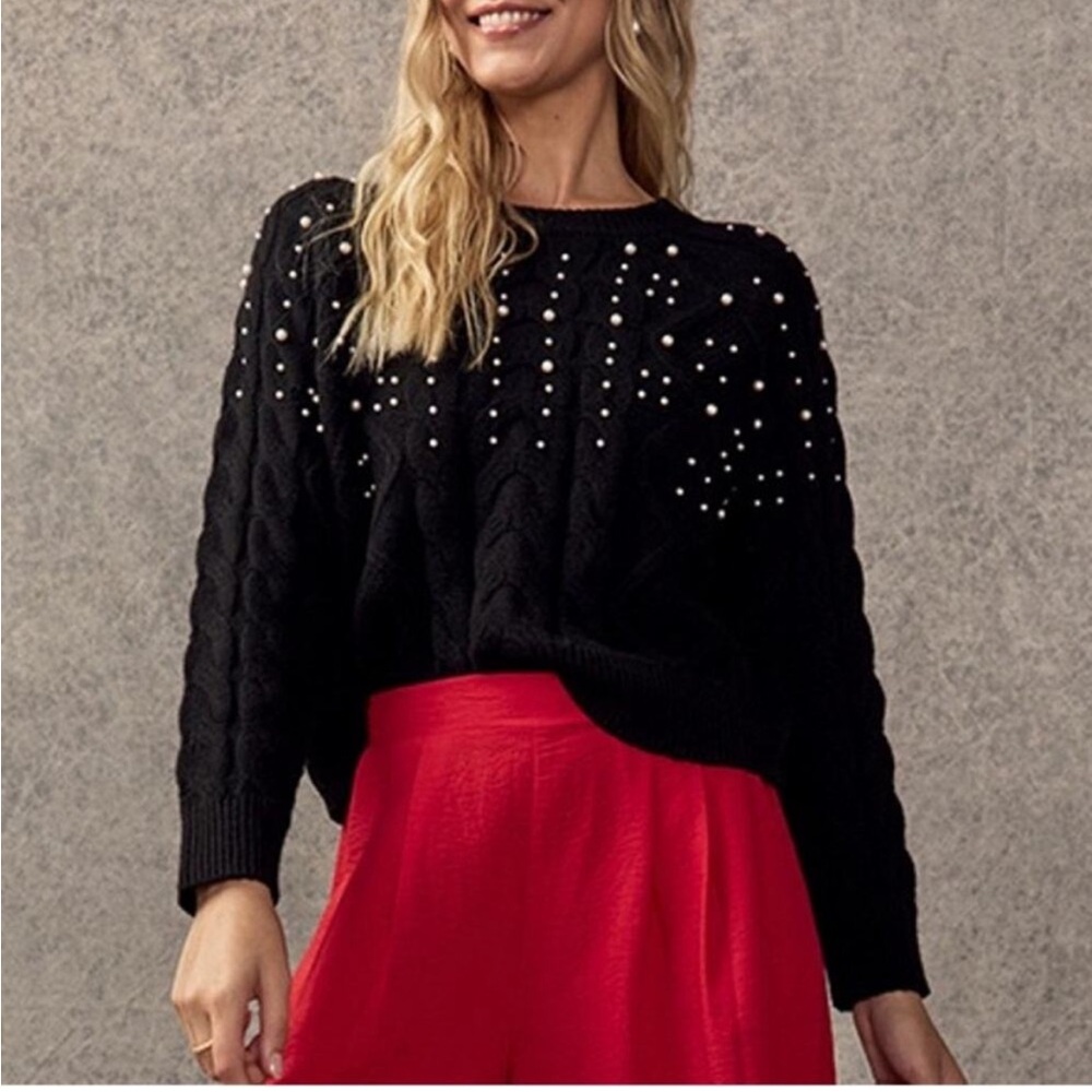 NWT Francesca's Beverly Pearl Embellished
Cable Pullover Sweater Black Size SM